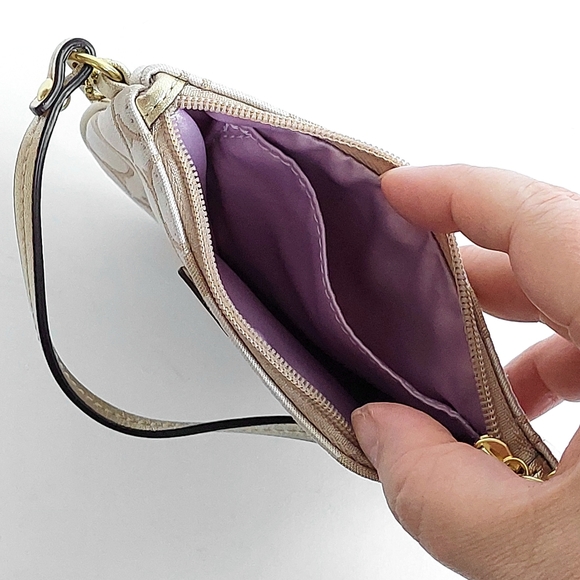 NWOT Coach Beige/Cream Satin Signature With Gold Accent Wristlet - Picture 8 of 9